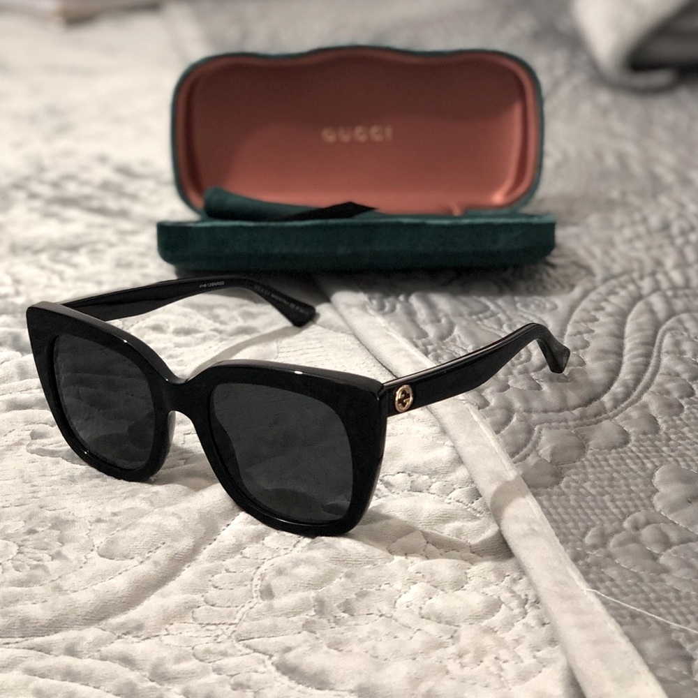 Gucci Polarized sunglasses-original package& product authentication paper